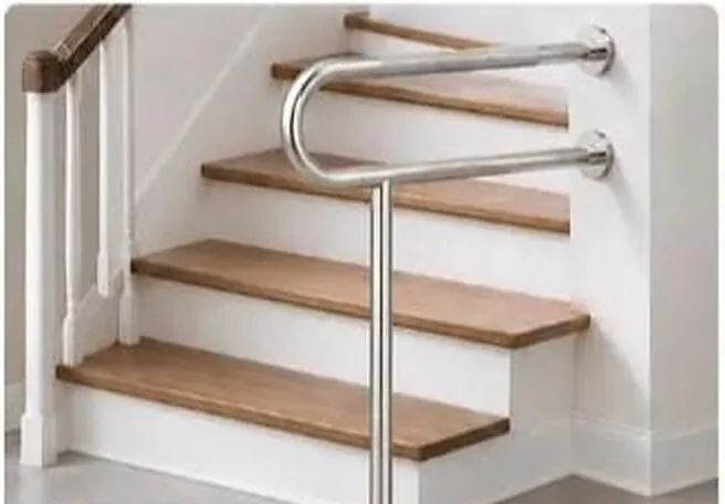 Barra de Apoyo para Escaleras — trabajo en hierro y acero de Metálicas M-M, Corozal, Sucre
