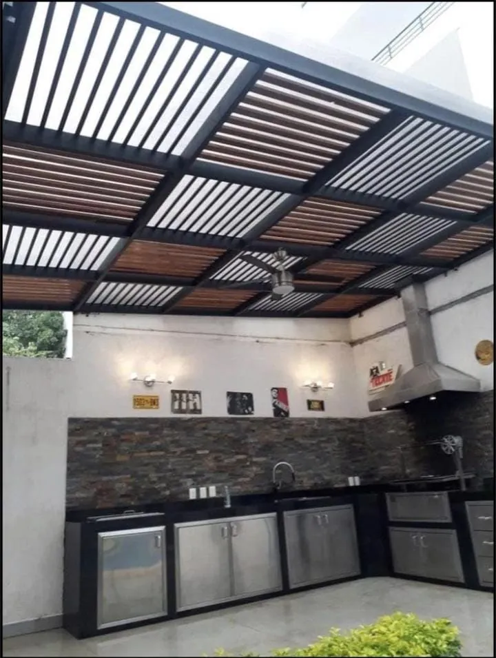 Pérgola con Cocina Exterior — trabajo en hierro y acero de Metálicas M-M, Corozal, Sucre